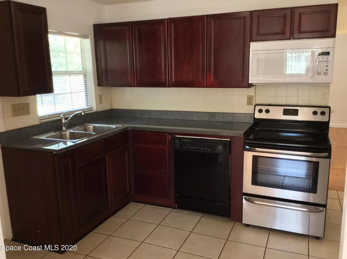 Photo of 2300 Seminole Boulevard