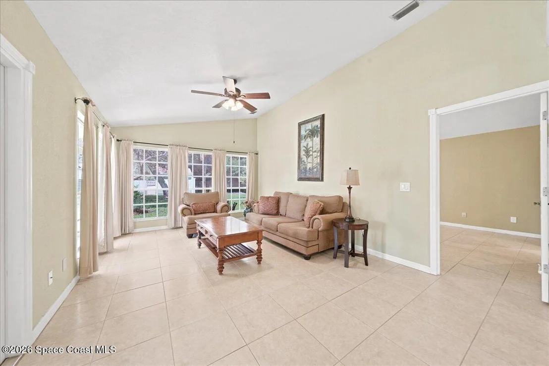 Photo of 813 Emerald Way