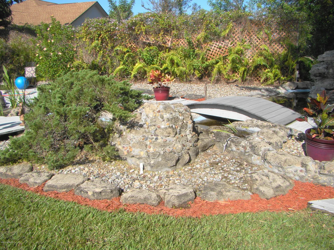 Photo of 4485 Canard Road