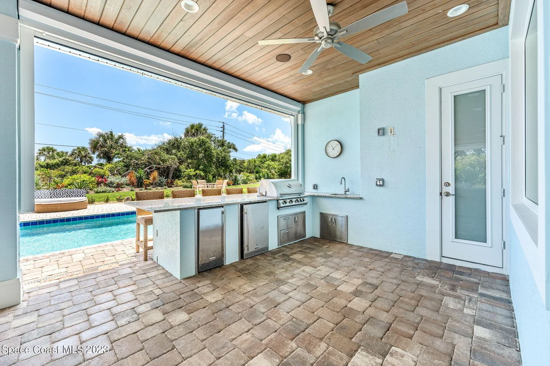 Photo of 6231 Windward Lane