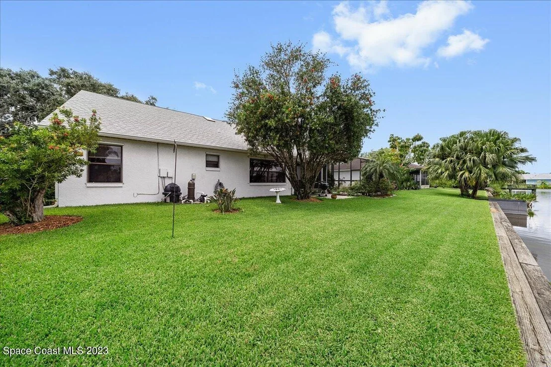 Photo of 1840 Blue Heron Drive