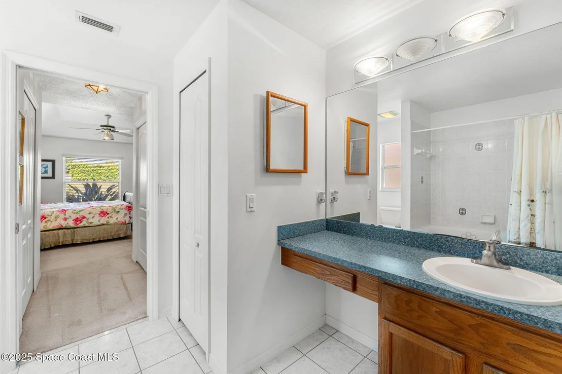 Photo of 926 Pine Creek Circle NE