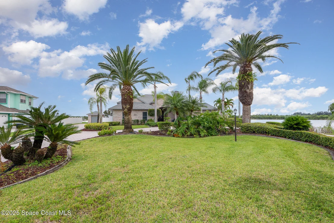 Photo of 1175 Tuckaway Drive