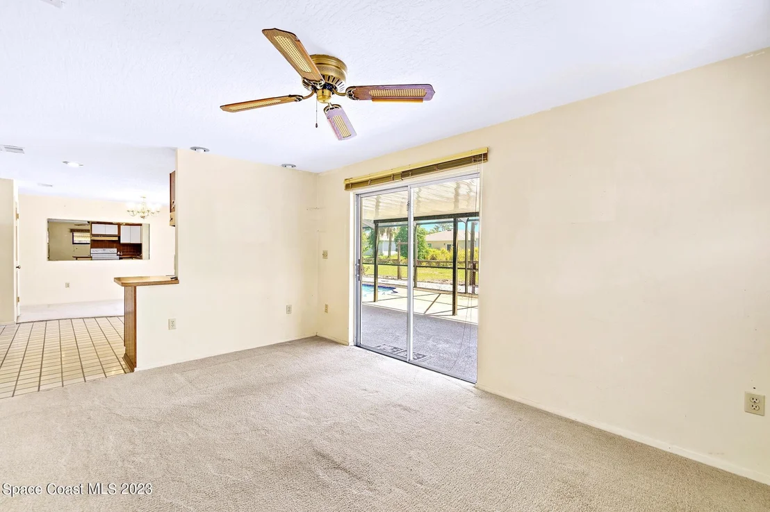 Photo of 899 Jefferson Road