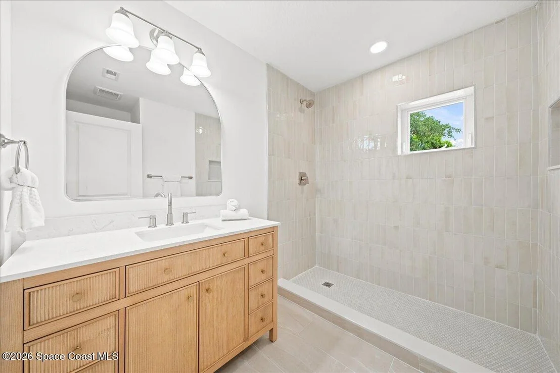 Photo of 209 Beverly Road