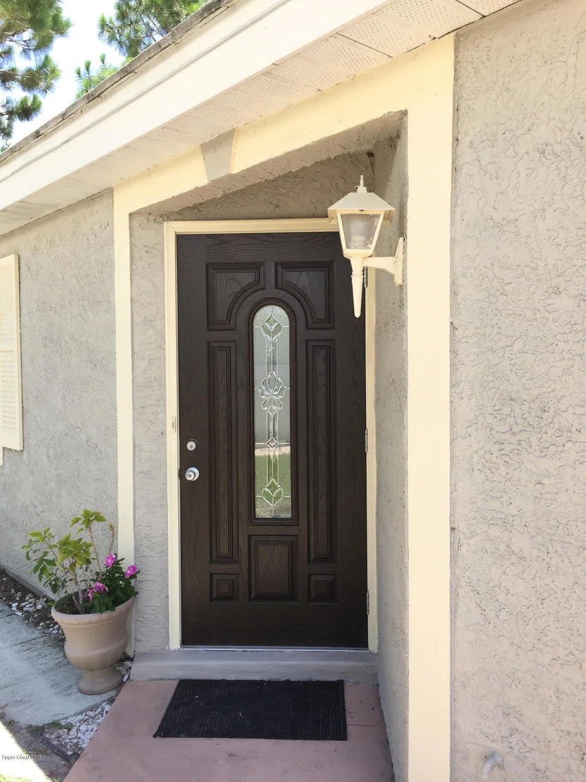Photo of 1091 Goldenrod Circle NE