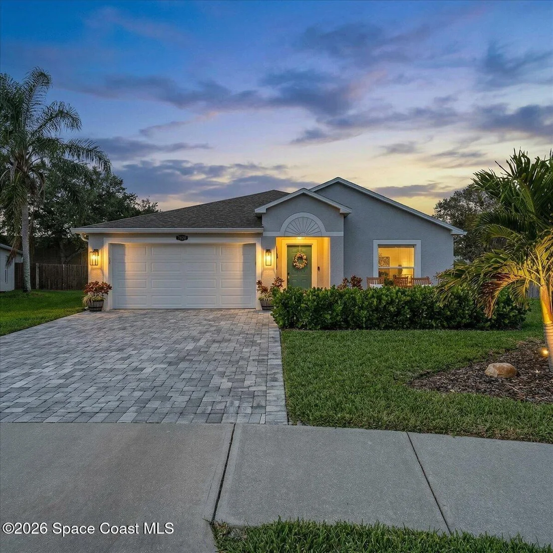 Photo of 2577 Deercroft Drive