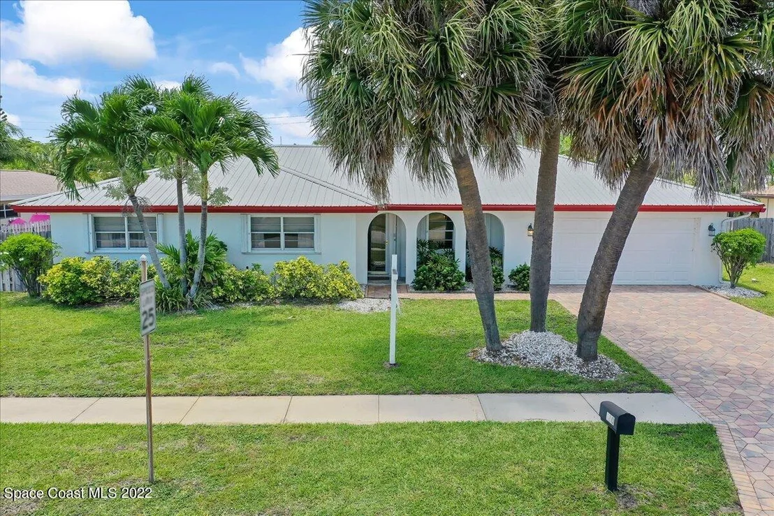 Photo of 680 Verbenia Drive