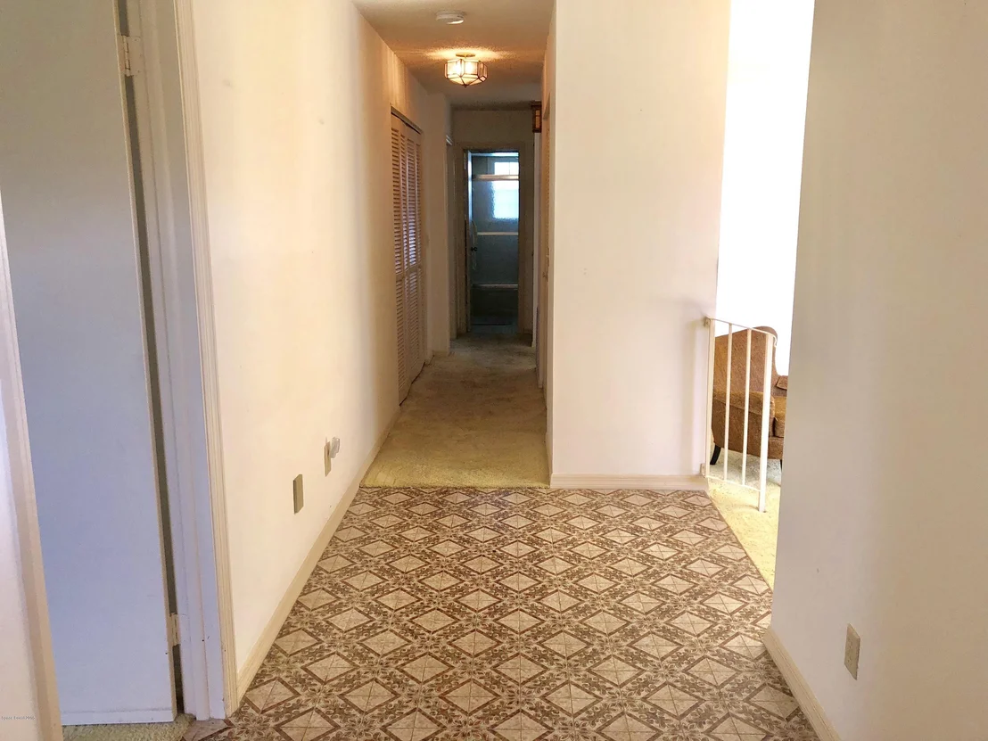Photo of 1481 Meadowbrook Road NE