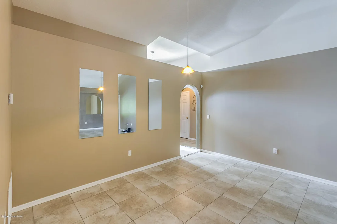 Photo of 459 Macon Drive