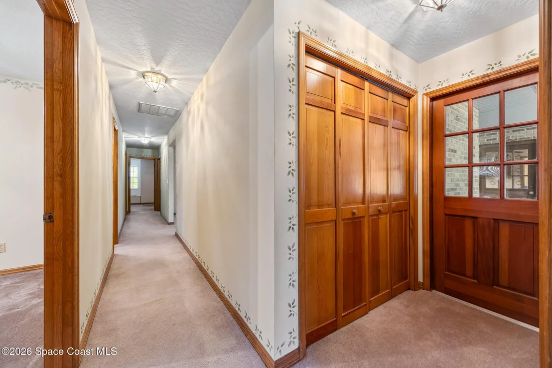 Photo of 3880 Ponderosa Road