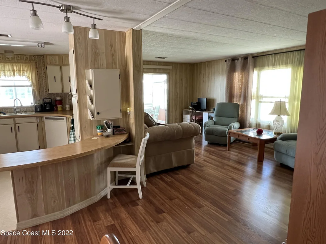 Photo of 562 Jennifer Circle