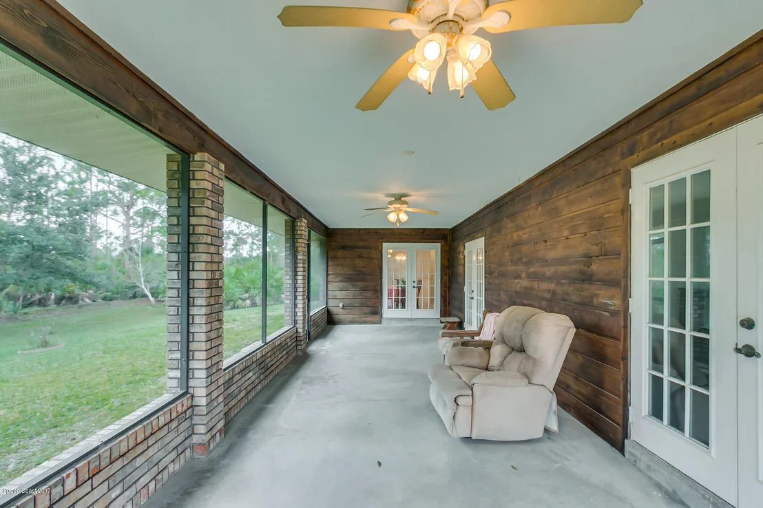 Photo of 2035 Grant Road