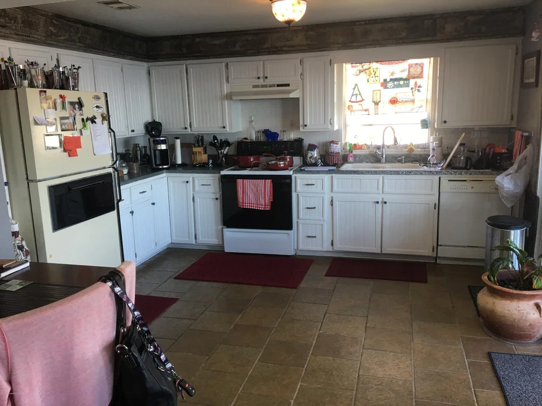 Photo of 6295 Highway 1