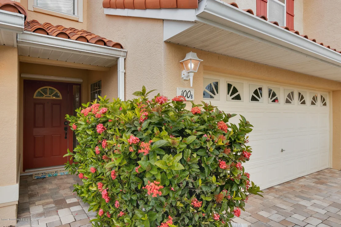 Photo of Unit B at 100 Ormond Drive