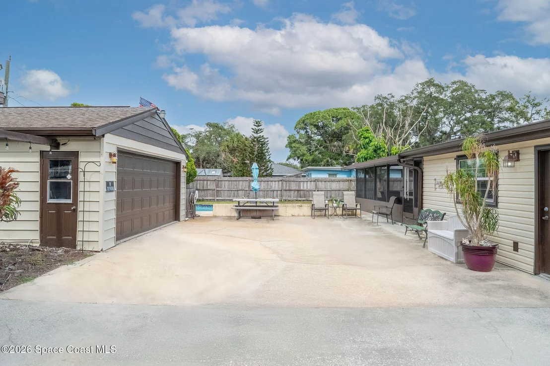 Photo of 986 Sarno Road