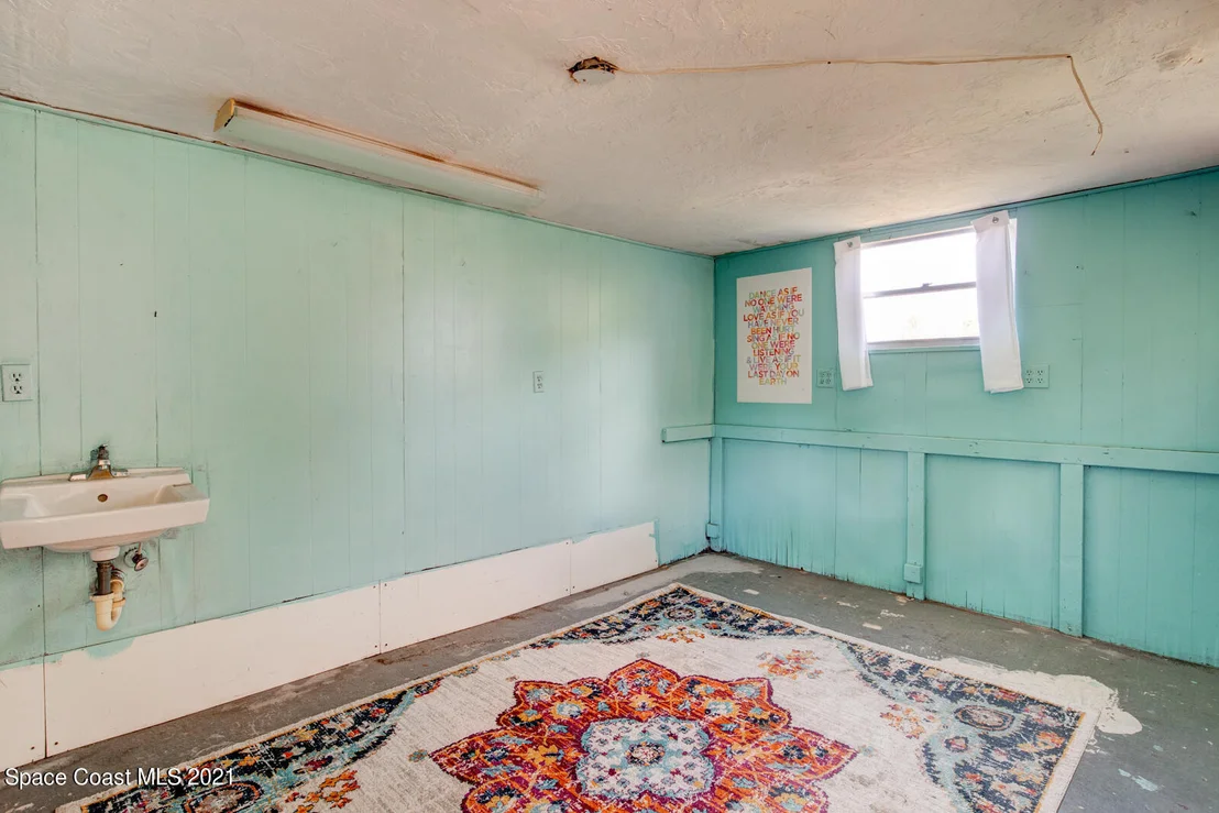 Photo of 175 S Broadway