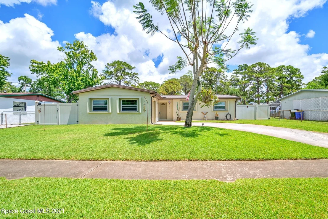 Photo of 1010 Medallion Drive