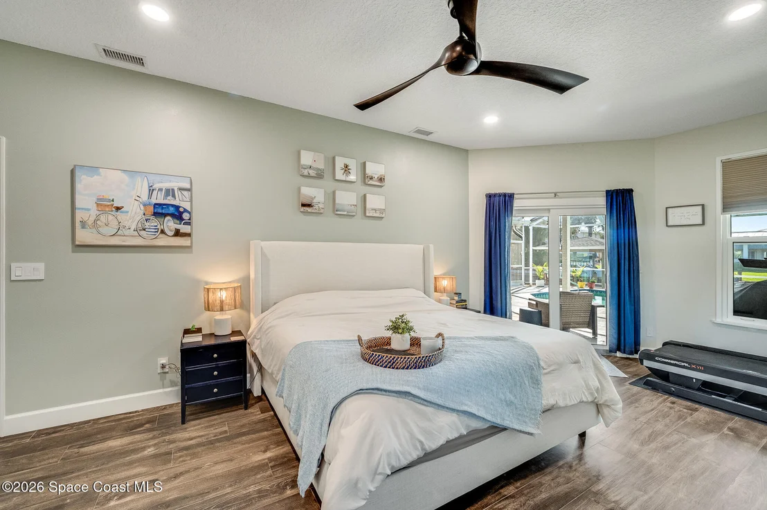 Photo of 447 Sandy Key