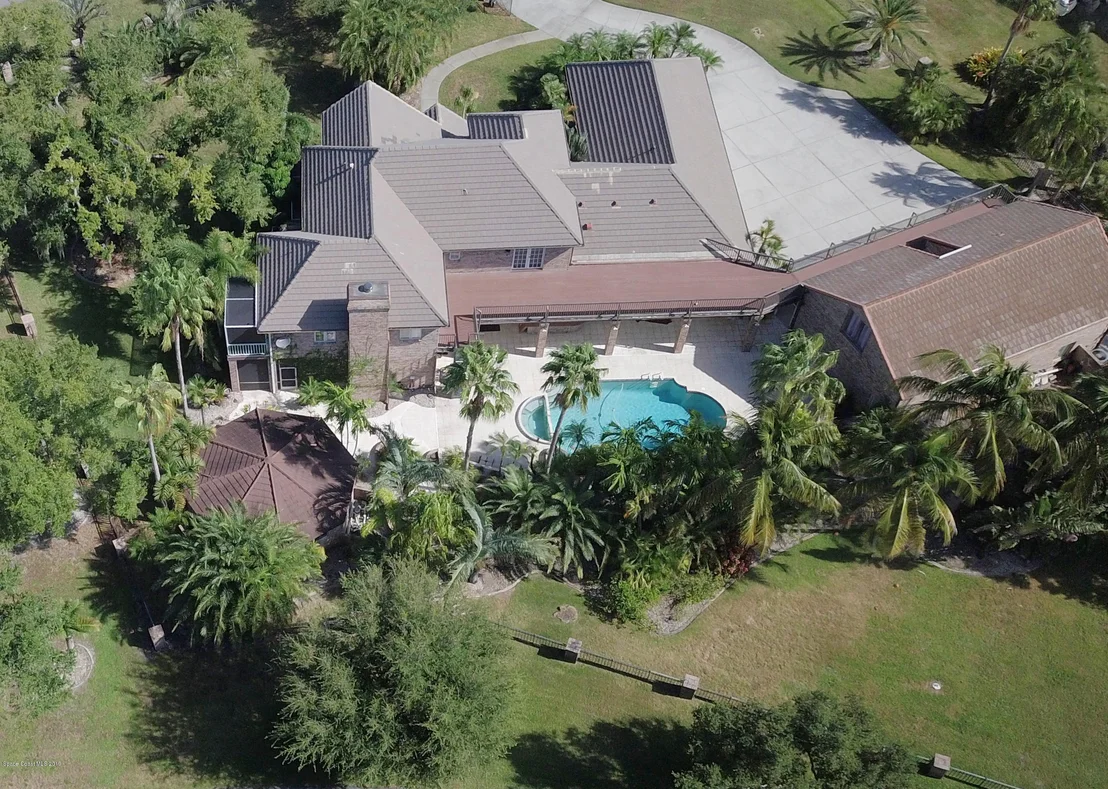 Photo of 155 Utopia Circle