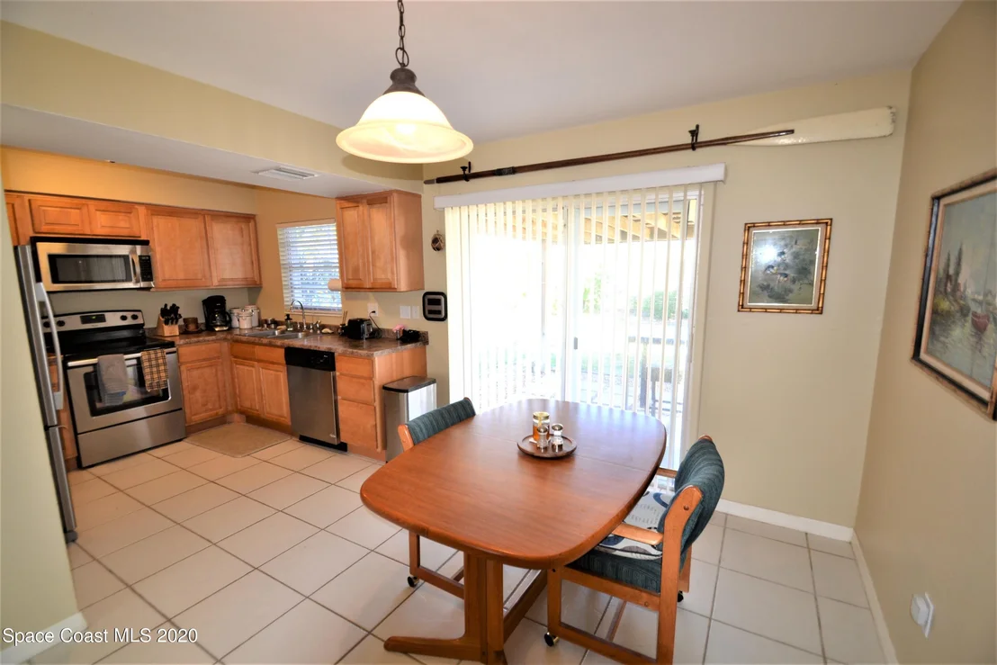Photo of 981 Bacon Circle NE