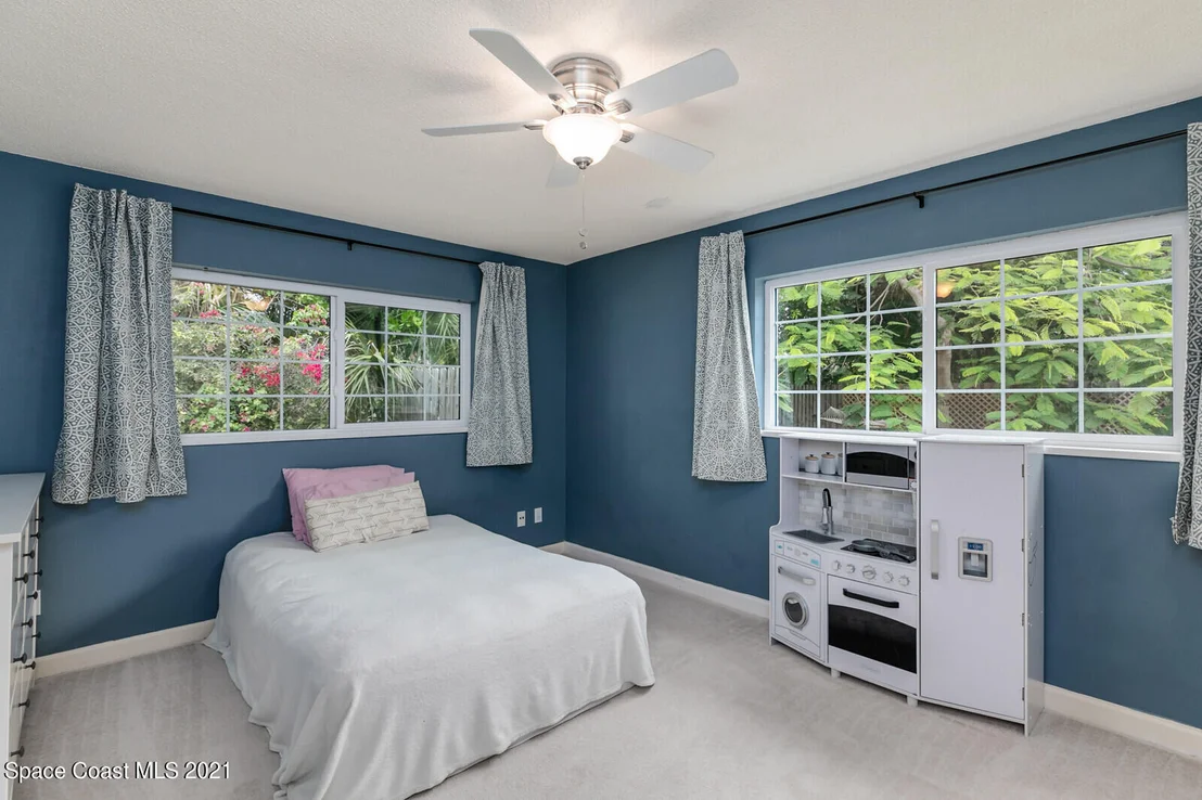 Photo of 242 Miami Avenue