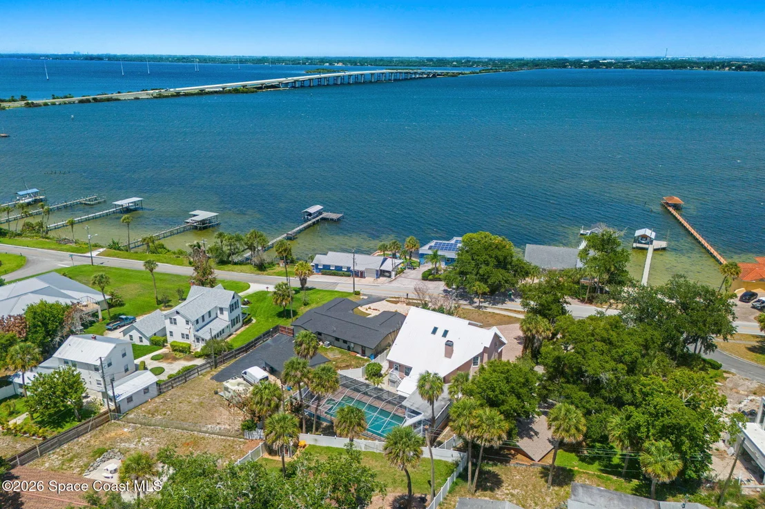 Photo of 2705 N Indian River Drive