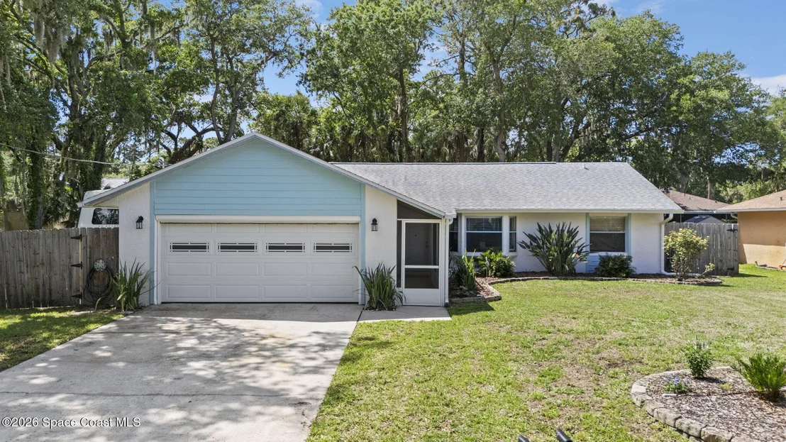 Photo of 7455 Darien Road