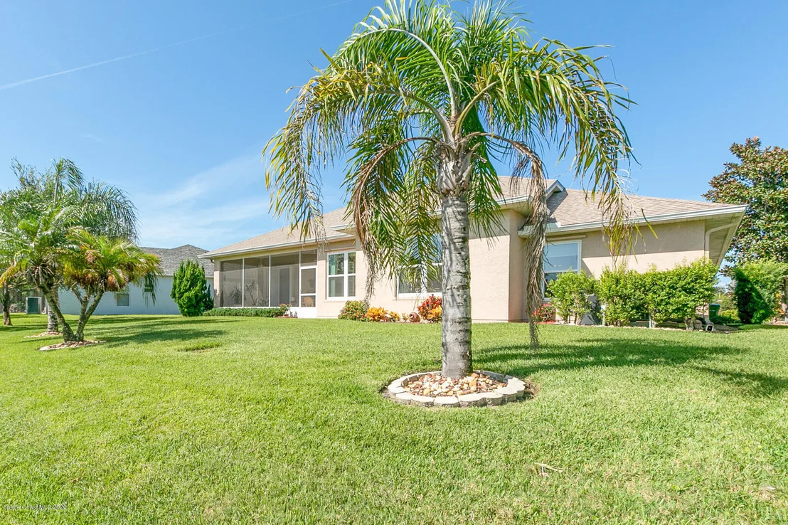 Photo of 4628 Alamanda Drive