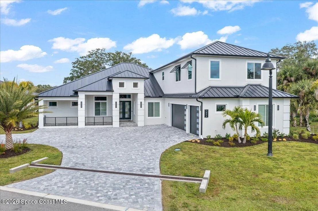 Photo of 1696 Gracewood Drive