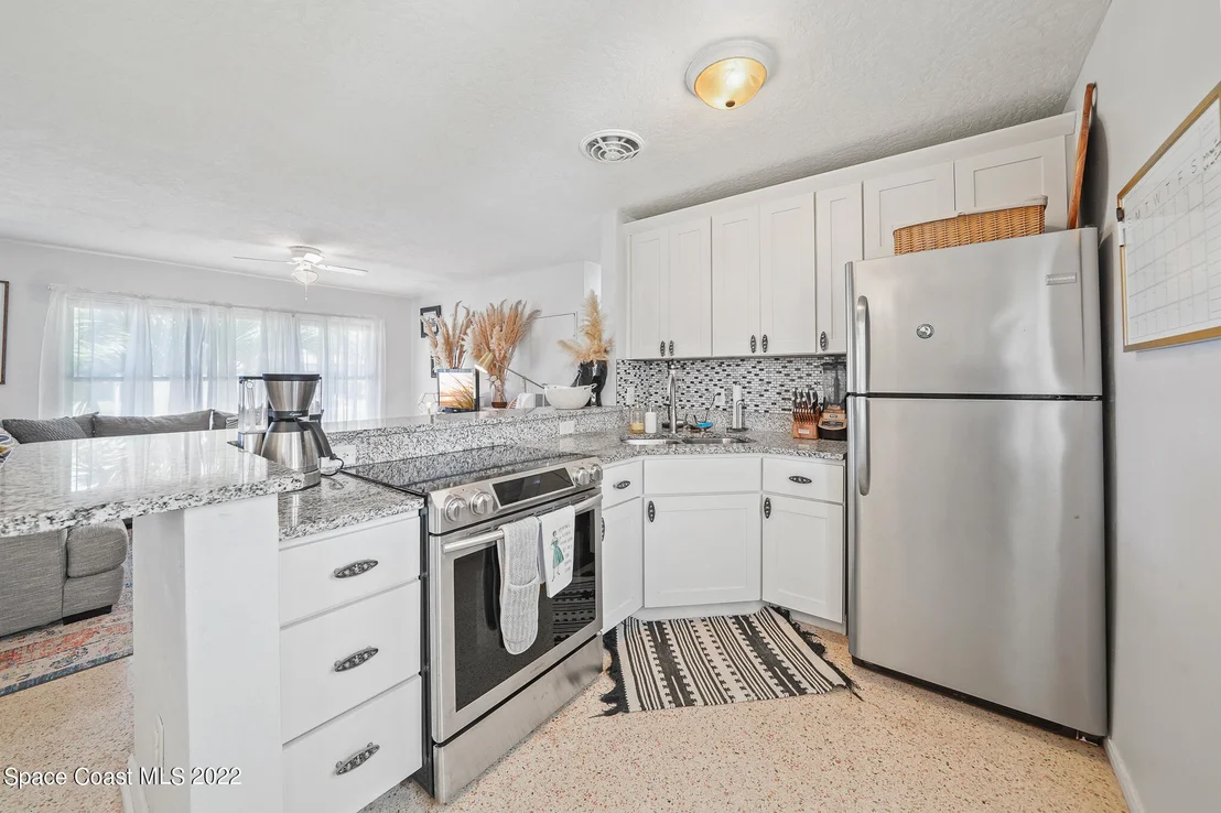 Photo of 700 Pelican Drive