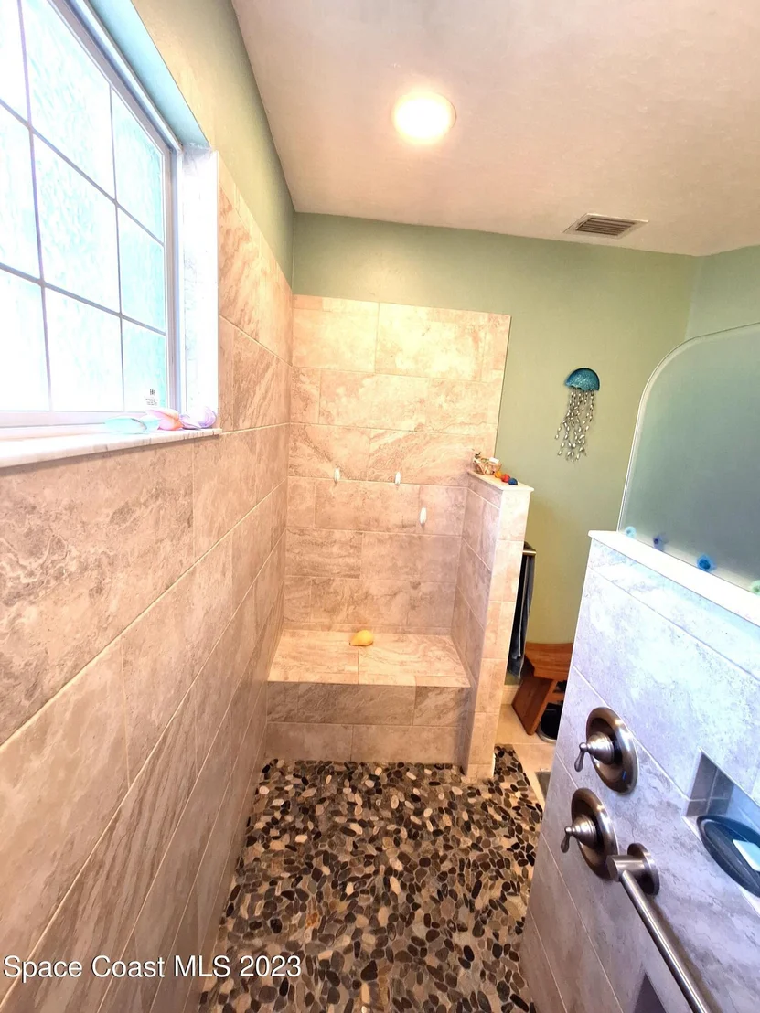 Photo of 405 Barnacle Lane