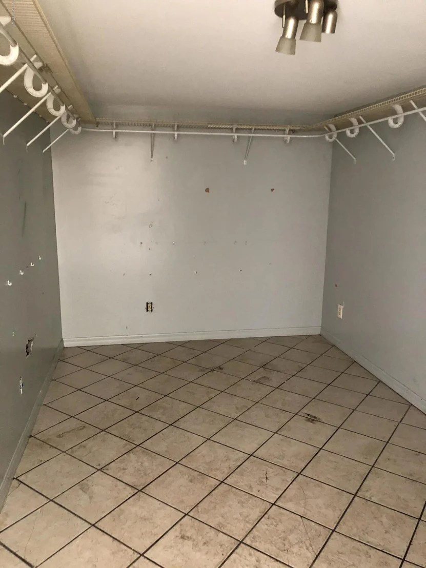 Photo of 323 Pineda Street
