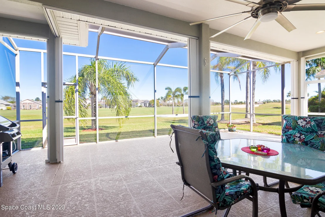 Photo of 2563 Canterbury Circle