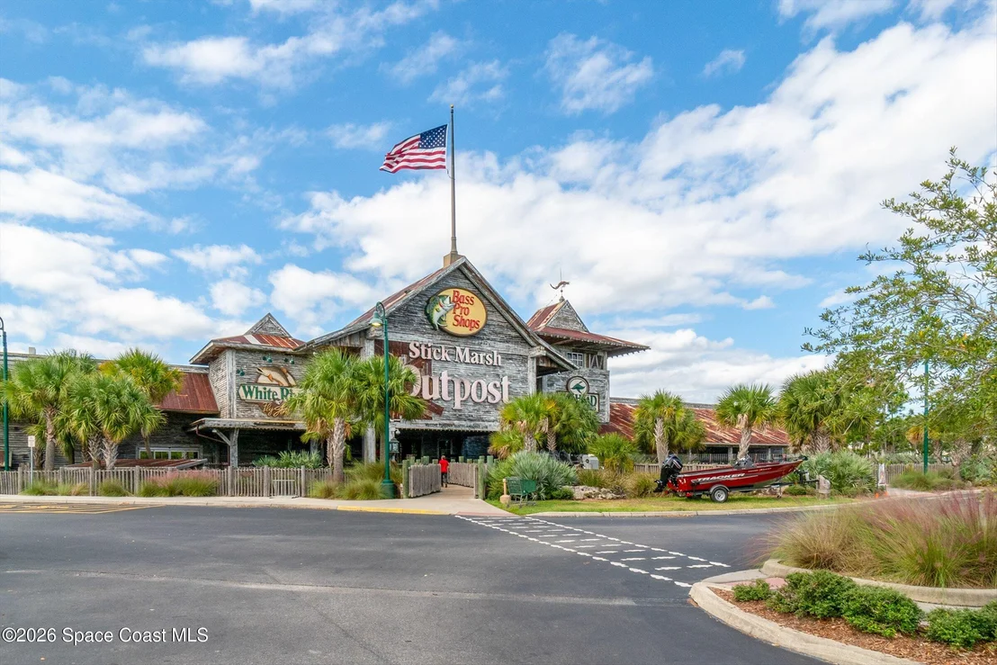 Photo of 3255 Hield Road