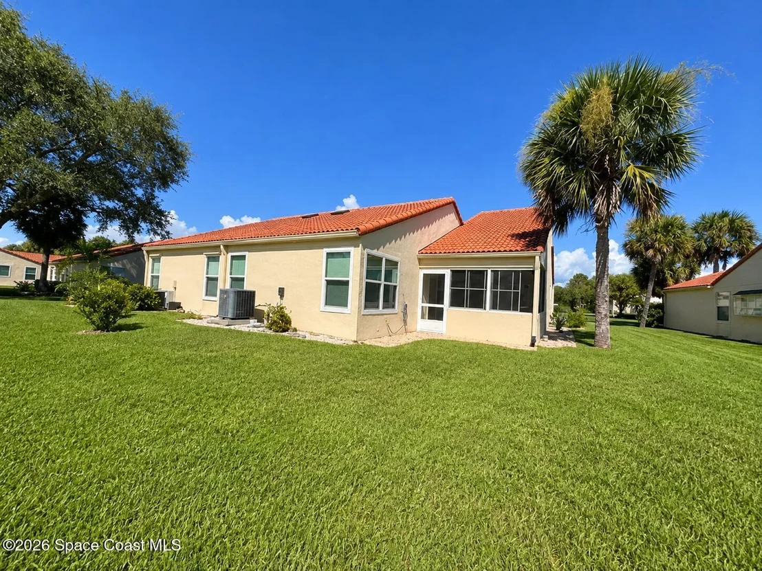 Photo of 741 Green Valley Lane
