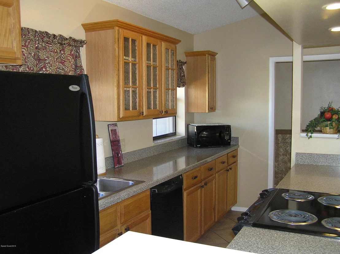 Photo of 1011 Hibiscus Street