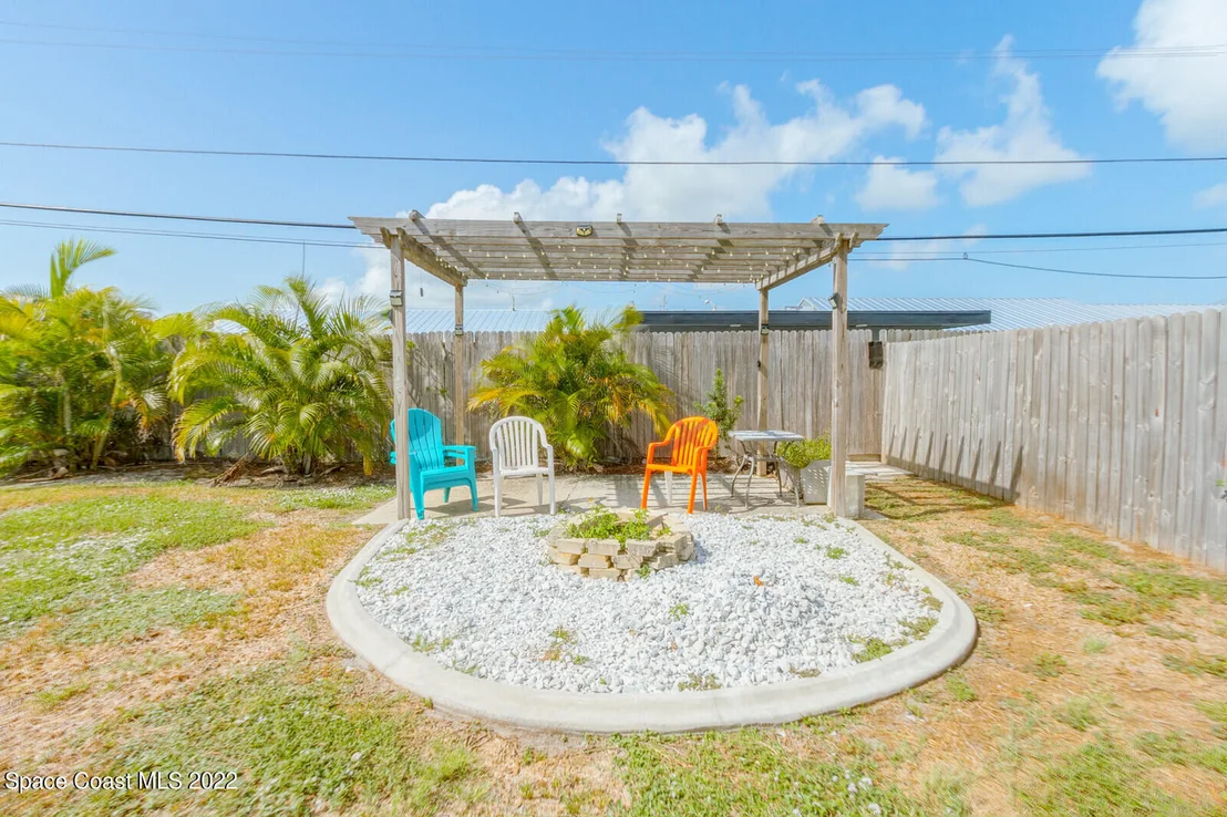 Photo of 505 Coral Drive