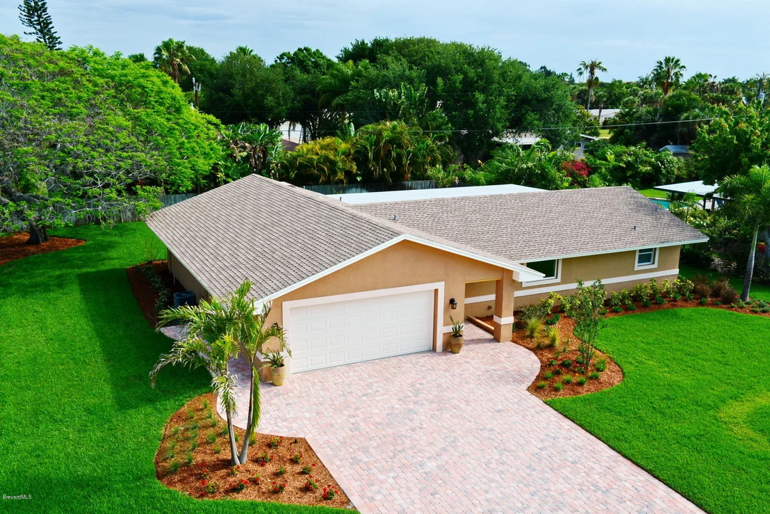 Photo of 516 Banyan Way
