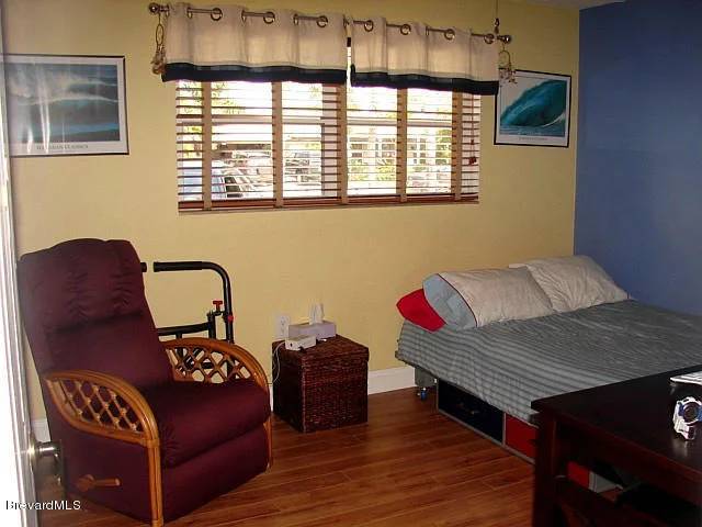 Photo of 315 Hamlin Avenue