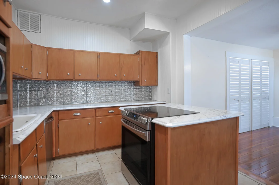 Photo of 23 Barton Avenue