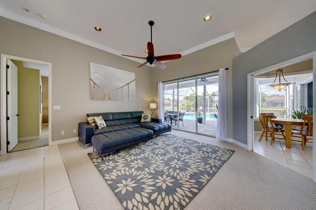 Photo of 1007 Heatherwood Way