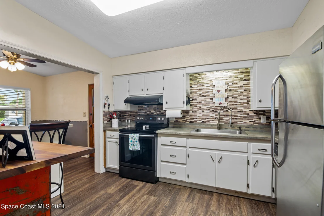 Photo of 1427 Hillcrest Drive