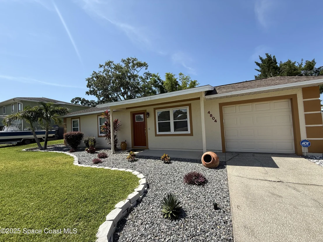 Photo of 4804 Alfred Street