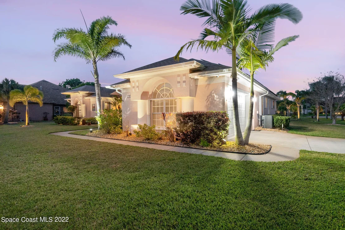 Photo of 1338 Centennial Way