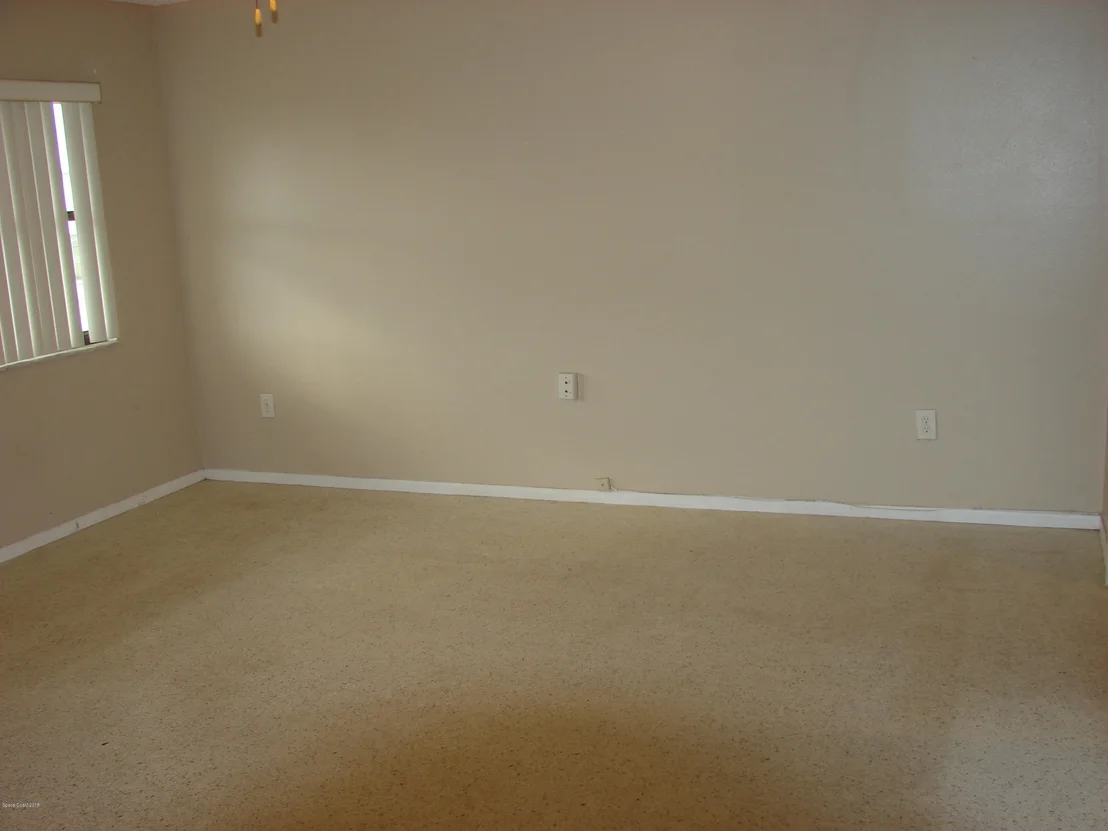 Photo of 2979 Chipper Drive NE
