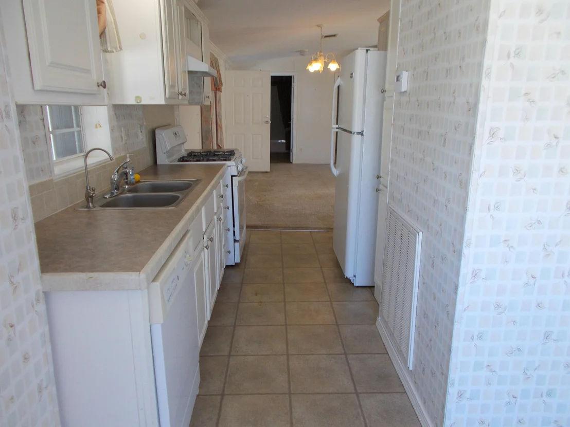 Photo of 915 W Cashew Circle W