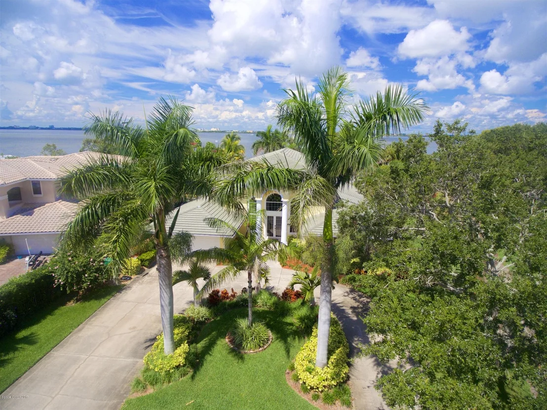 Photo of 1745 Shore View Drive