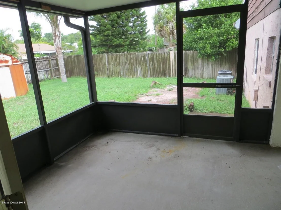 Photo of 1040 Sycamore Drive