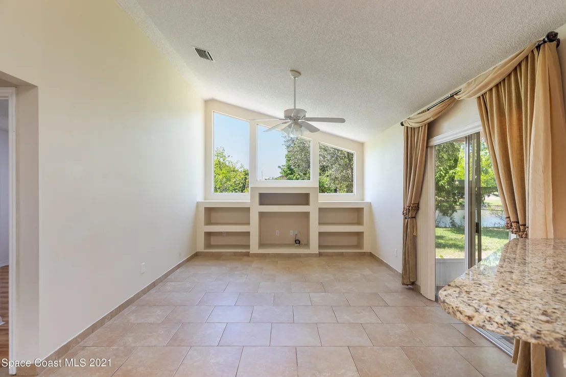 Photo of 1054 Jacaranda Circle